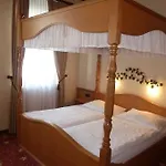 酒店 Akzent Berg's Alte Bauernschaenke- Wellness Und Wein 4*