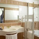 Akzent Berg's Alte Bauernschaenke- Wellness Und Wein 4* 吕德斯海姆