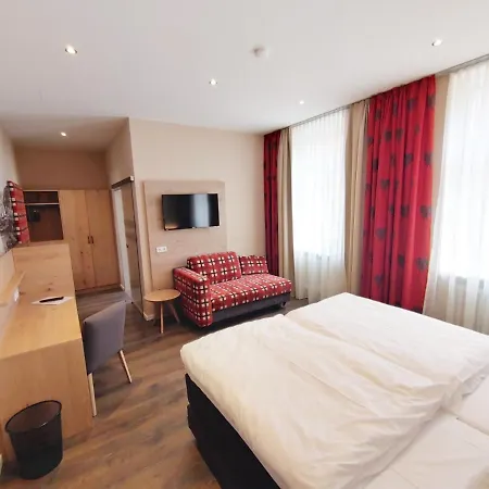 Akzent Berg's Alte Bauernschaenke- Wellness Und Wein 호텔 4*