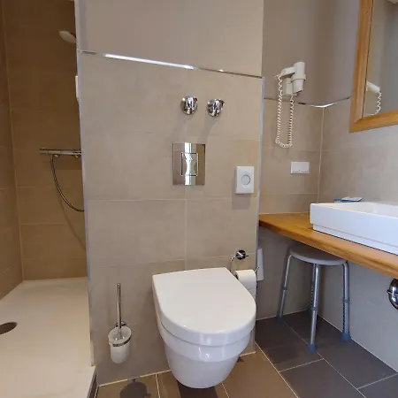 Hotel Akzent Berg's Alte Bauernschaenke- Wellness Und Wein Rüdesheim am Rhein