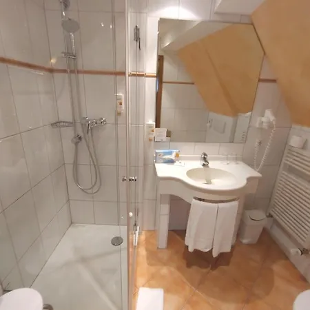Hotel Akzent Berg's Alte Bauernschaenke- Wellness Und Wein