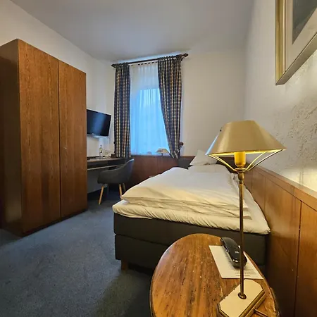 Akzent Berg's Alte Bauernschaenke- Wellness Und Wein Hotel