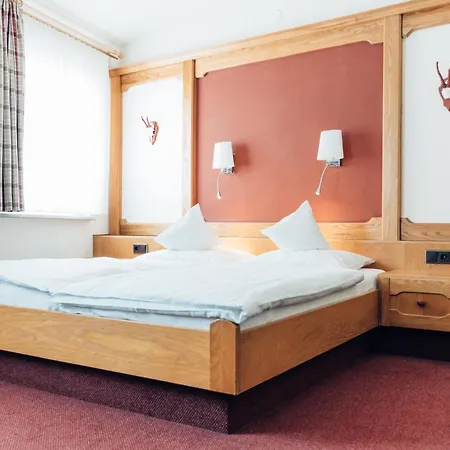 Akzent Berg's Alte Bauernschaenke- Wellness Und Wein 호텔 4*