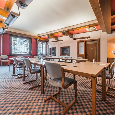 Akzent Berg's Alte Bauernschaenke- Wellness Und Wein 호텔 4*
