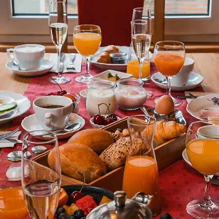 Akzent Berg's Alte Bauernschaenke- Wellness Und Wein Hotel Ruedesheim am Rhein