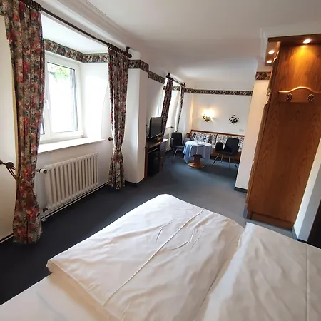 Akzent Berg's Alte Bauernschaenke- Wellness Und Wein 4* 吕德斯海姆