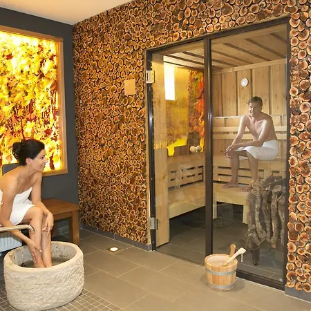 호텔 Akzent Berg's Alte Bauernschaenke- Wellness Und Wein 로데스하임암라인