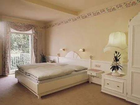 Akzent Berg's Alte Bauernschaenke- Wellness Und Wein 4* Rüdesheim am Rhein