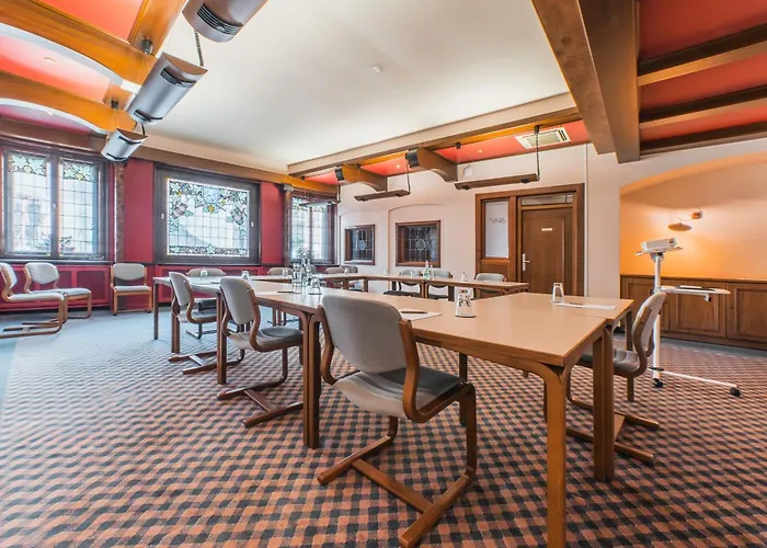 Akzent Berg's Alte Bauernschaenke- Wellness Und Wein Hotel 4*