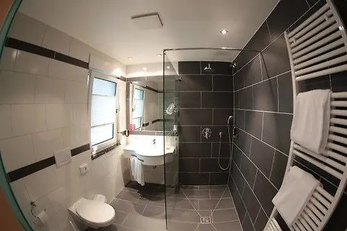 Hotel Akzent Berg's Alte Bauernschaenke- Wellness Und Wein 4*