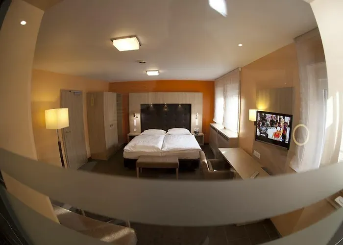 Akzent Berg's Alte Bauernschaenke- Wellness Und Wein Hotel 4*